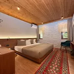 The Stone Sky 3* Гирокастра