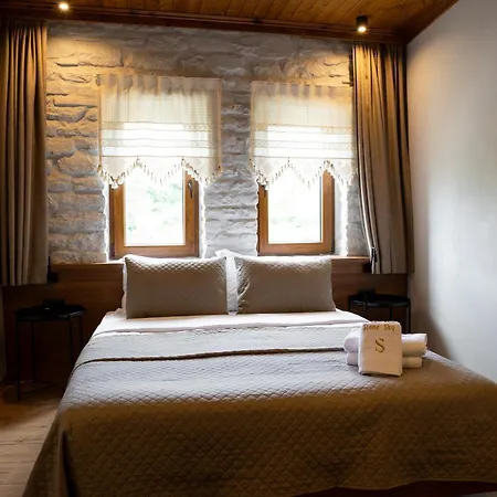 The Stone Sky Αργυρόκαστρο