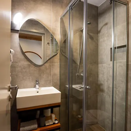 فندق The Stone Sky