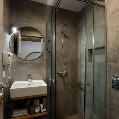 The Stone Sky فندق