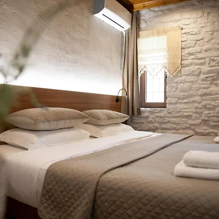 فندق The Stone Sky 3*