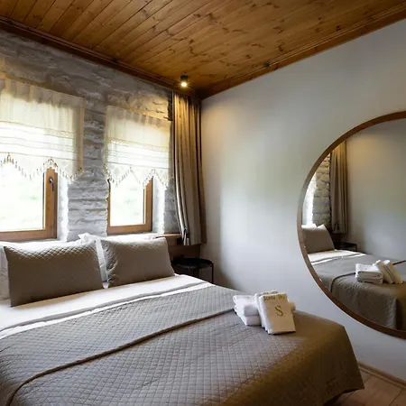 The Stone Sky فندق Gjirokastër