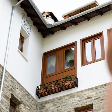 Hotel The Stone Sky