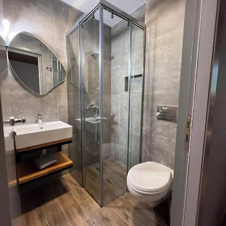 The Stone Sky 호텔 Gjirokastër