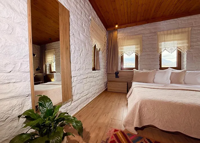 The Stone Sky Szálloda 3*